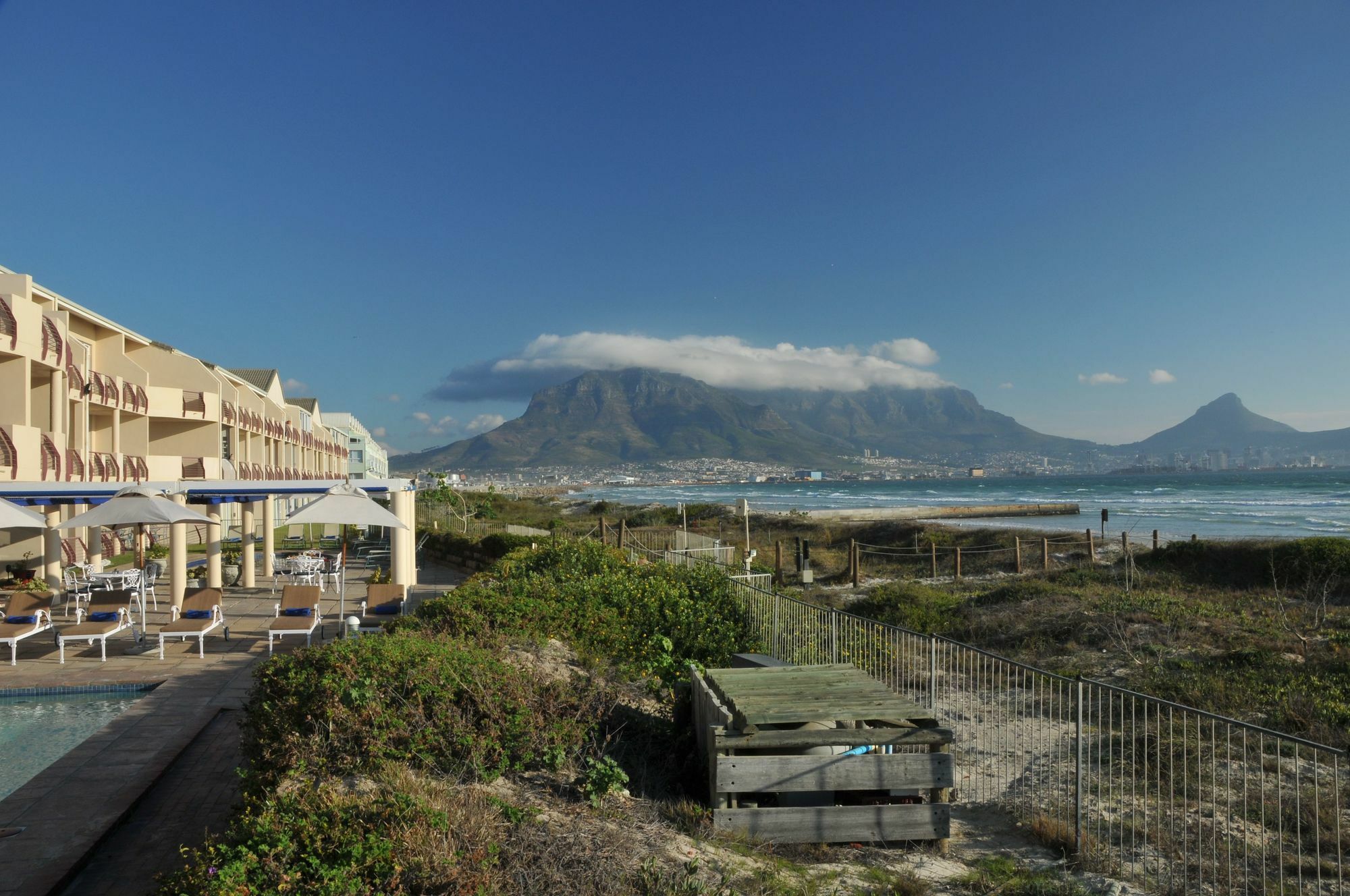 Cape Town Beachfront Apartments At Leisure Bay Exterior foto